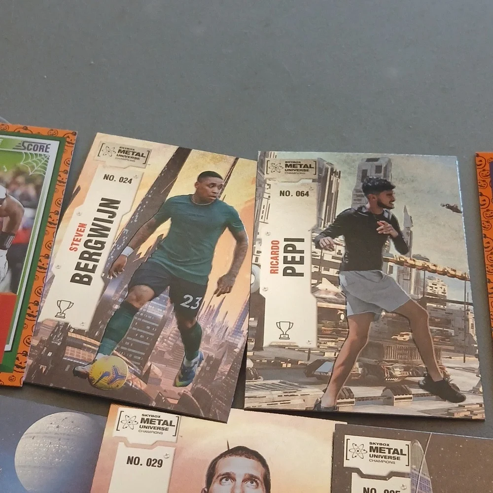 Assorted Sports Trading Cards Collection - Picture 7 of 12